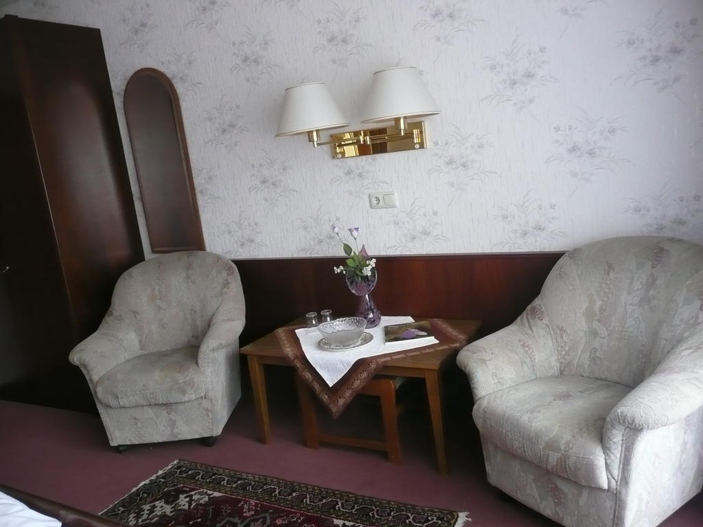 Hotel Olympia Bad Orb Phòng bức ảnh